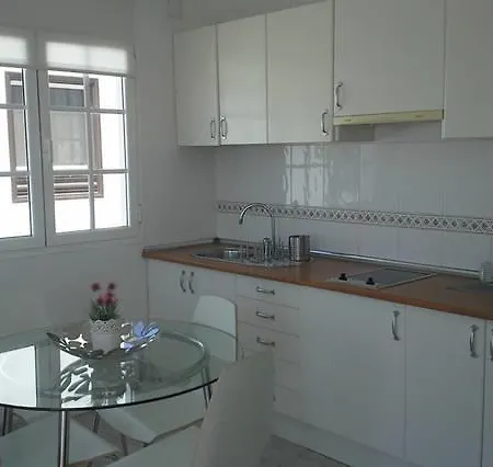 Elena House Lanzarote Playa Honda (Lanzarote)